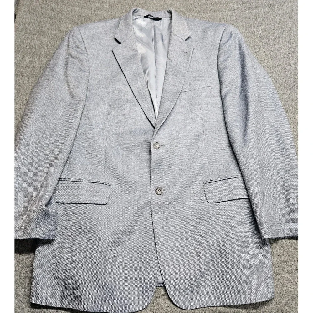 Jos A Bank Mens 44L Blazer Sport Coat Wool Silk Blend Herringbone Gray 2 Button